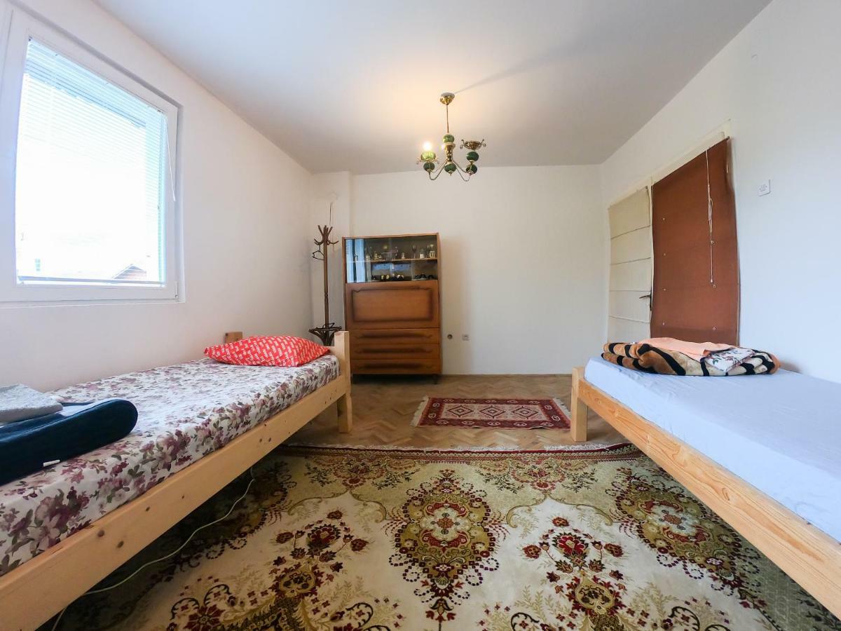 Sarac Hostel Peje Luaran gambar